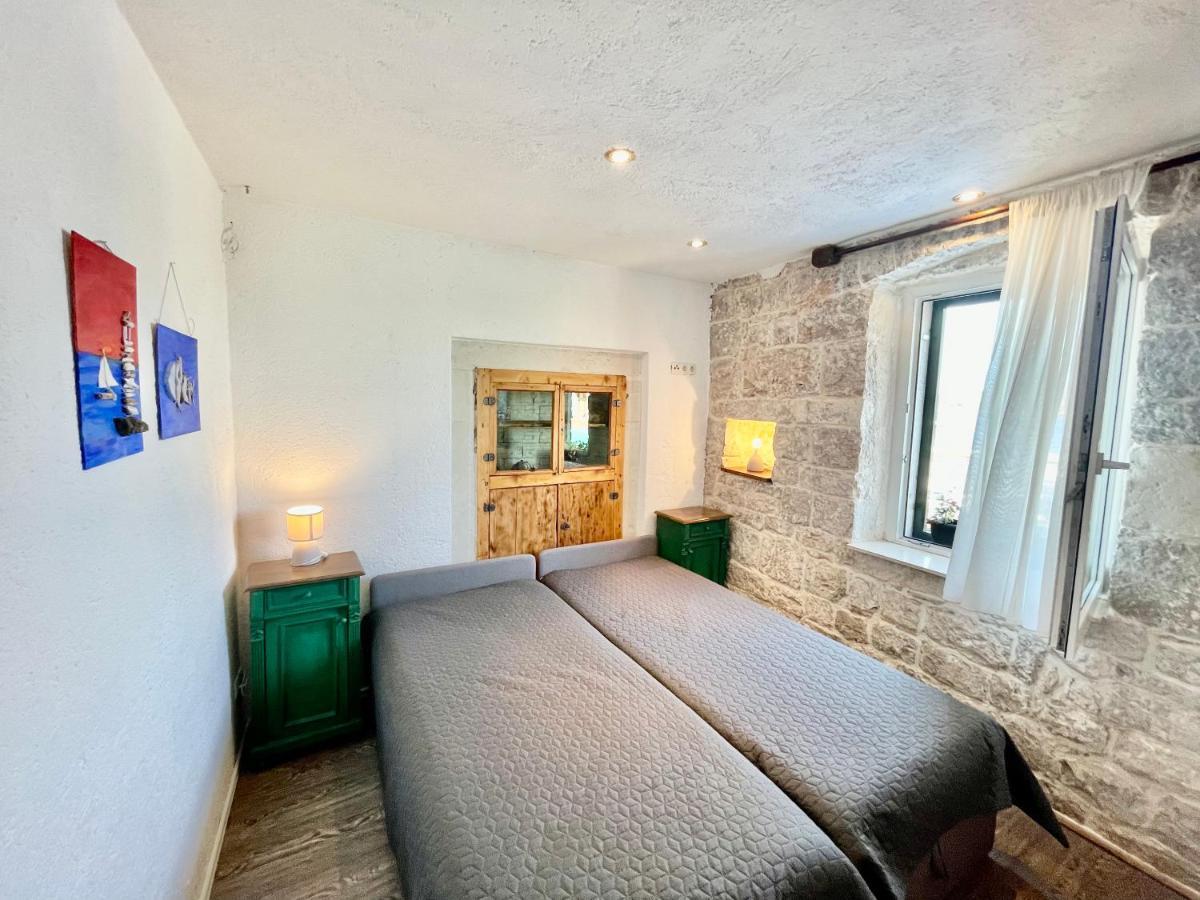 Apartments Trapula Šibenik Eksteriør billede