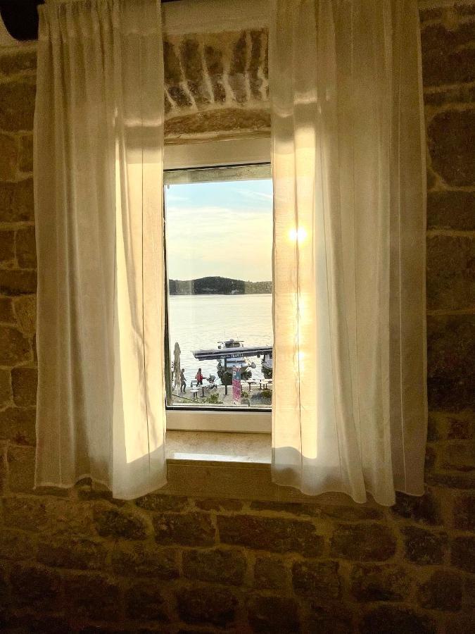 Apartments Trapula Šibenik Eksteriør billede