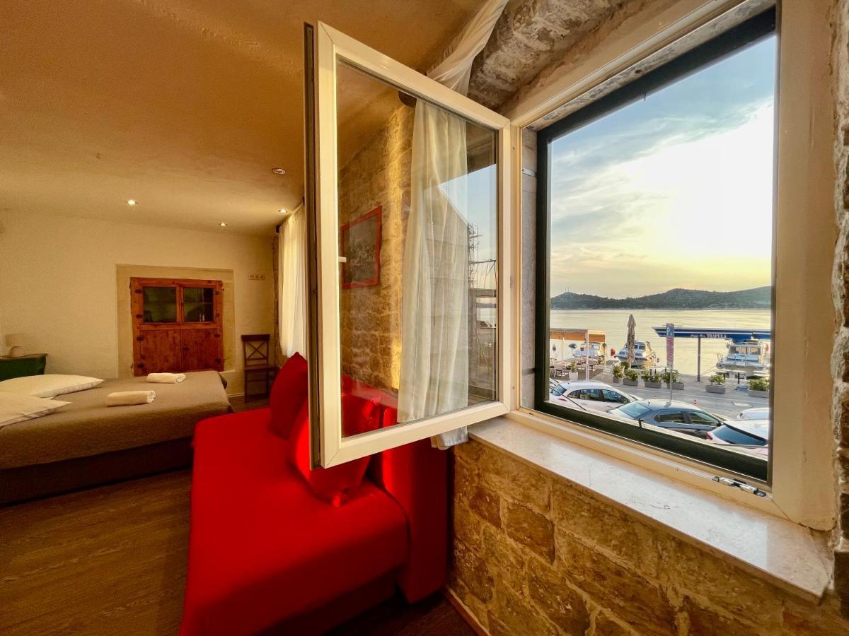 Apartments Trapula Šibenik Eksteriør billede