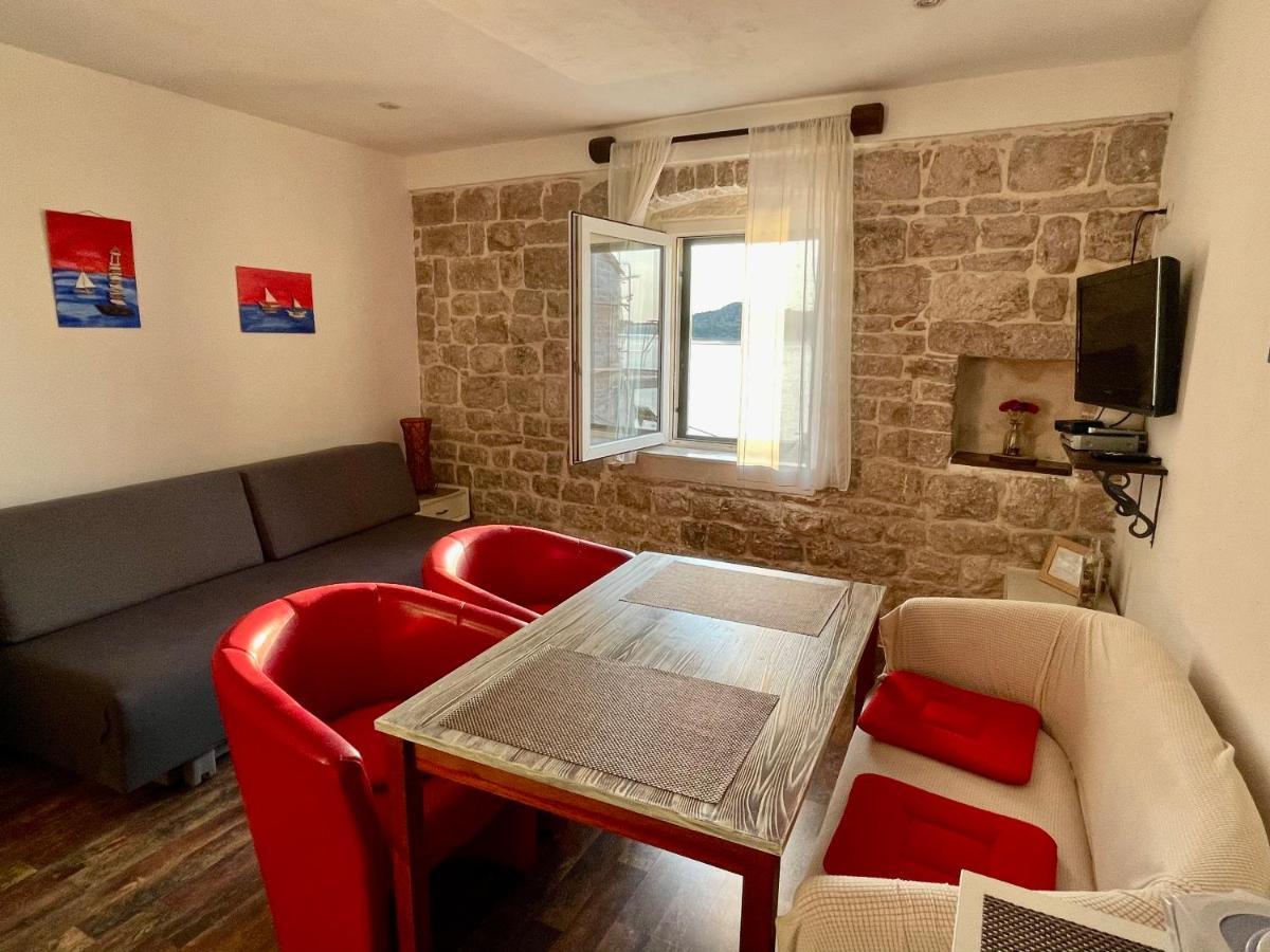 Apartments Trapula Šibenik Eksteriør billede
